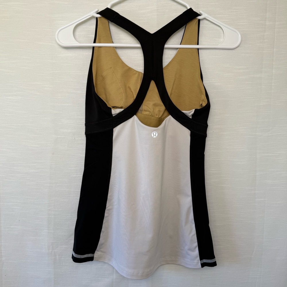Lululemon Run: Fast Track Tank - Picture 2 of 4